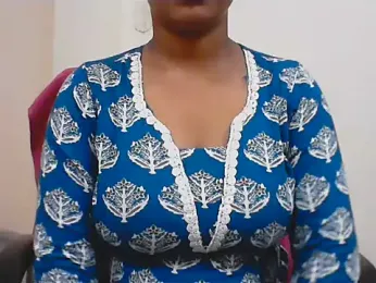 LovingPihu webcam model stream image
