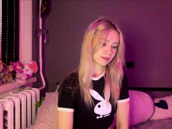 sexycute18 webcam model stream image