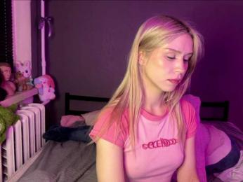 sexycute18 webcam model stream image