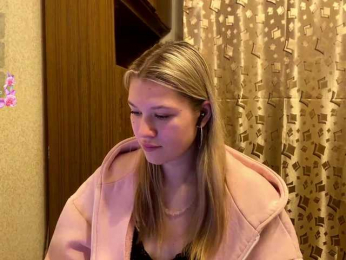 SkyeDavis webcam model stream image