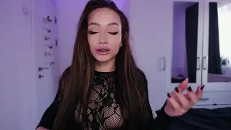 KaylaLaine webcam model stream image