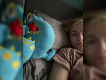 Kinesha webcam model stream image