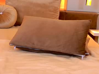 rubyluxee webcam model stream image