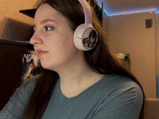 elvinacoyner webcam model stream image