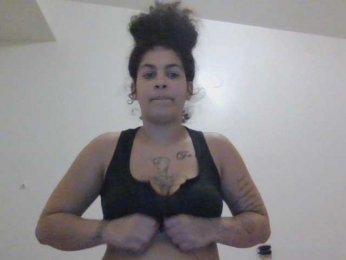 SapphireDior webcam model stream image