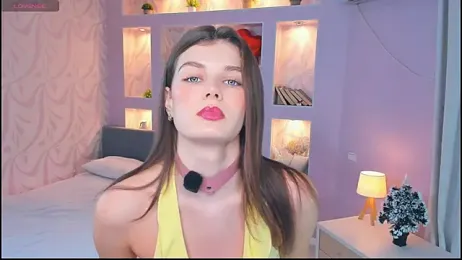 FloraDobb webcam model stream image