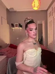 Crystal_________ webcam model stream image