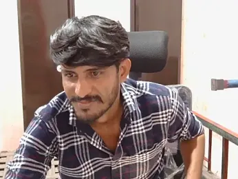 HotXKrish webcam model stream image