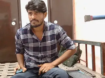 HotXKrish webcam model stream image