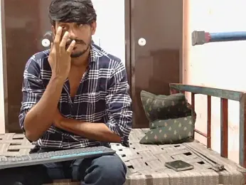 HotXKrish webcam model stream image