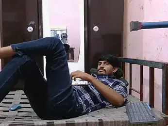 HotXKrish webcam model stream image