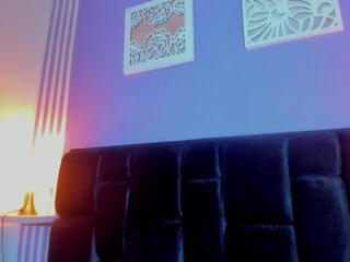 Naya Rouse webcam model stream image