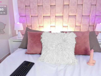 LiaCherry webcam bongacams model stream image