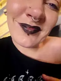 PinkTheHawk webcam model stream image