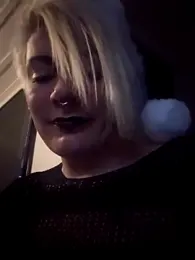 PinkTheHawk webcam model stream image