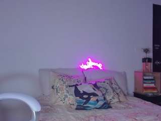 meghanwolf webcam camsoda model stream image