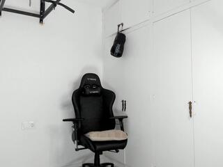 Steve Coopeer webcam model stream image