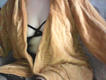 KissMeQuick webcam model stream image