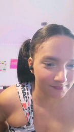 shagi_ webcam model stream image