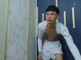 Justyn Stand webcam model stream image