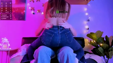 naya_dream webcam model stream image