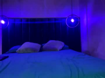 maxim_walker webcam model stream image