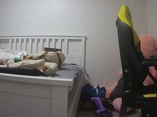 voyeurcam-sexy-little-ana-01 webcam model stream image