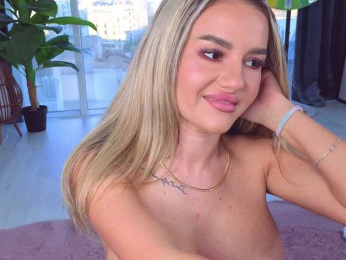 SpoilM3Mor3 webcam model stream image