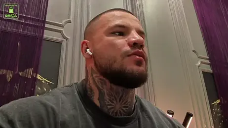 OliverSport webcam stripchat model stream image