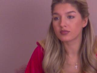 Ova Parlow webcam model stream image