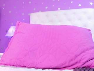 sophia-models webcam camsoda model stream image