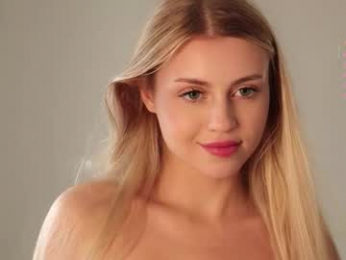 cirilada webcam model stream image