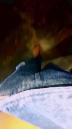 Scarlett_pee webcam model stream image