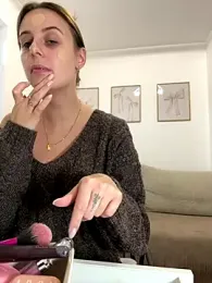 Hii_Lolla webcam stripchat model stream image