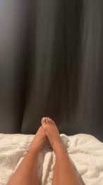 Shynesse webcam model stream image