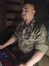 Foxyshaved webcam model stream image