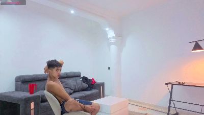 hot_housex webcam model stream image