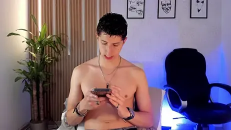 Dorianmistery2322_ webcam model stream image