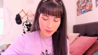 HolySweetMuse webcam model stream image