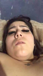 Micaela00_ webcam model stream image