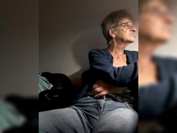 Reife-dame webcam model stream image