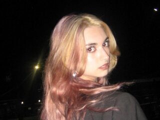 Noreen Streat webcam model stream image