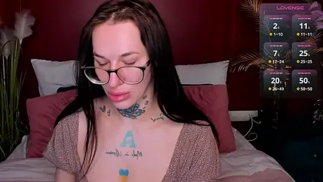 SarahLust webcam stripchat model stream image