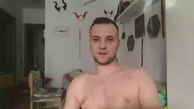 YoungItalian7 webcam model stream image