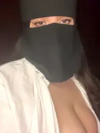 RooVaaN-Xx webcam model stream image