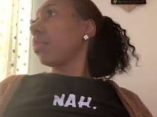 madamg webcam model stream image