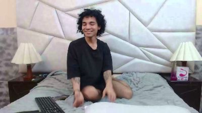 Nyx_and_Arian webcam model stream image