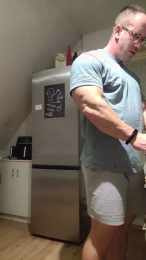 yumyum18 webcam model stream image