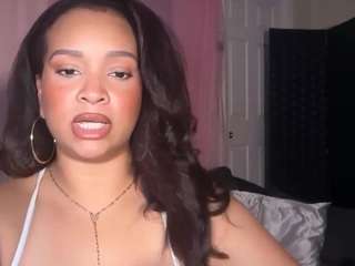 sashaishere webcam model stream image