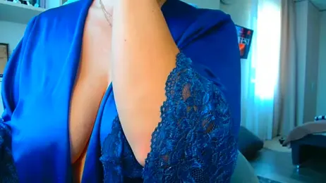 Brionia webcam stripchat model stream image